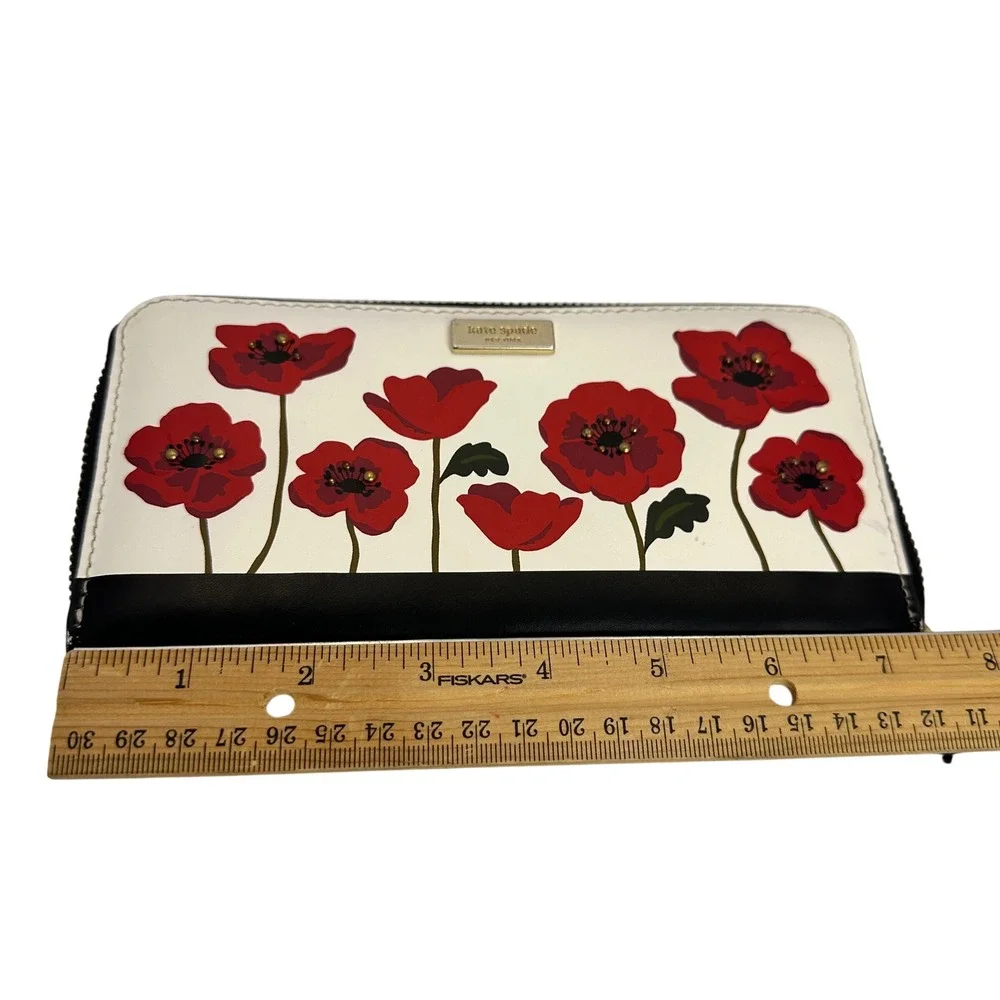Rare Kate‎ Spade Ooh La La Red Poppy Floral Zip Around Wallet White Black P436